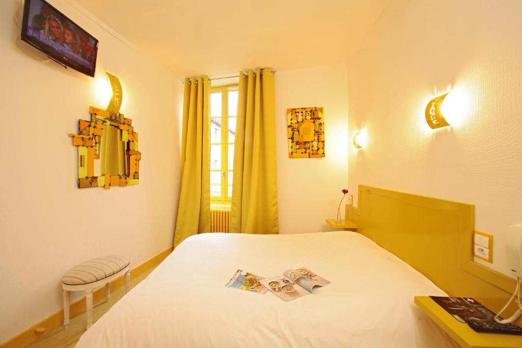 Hotel Le Coin Des Halles Cahors Kamer foto